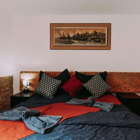 Fenyvesi Appartamento *