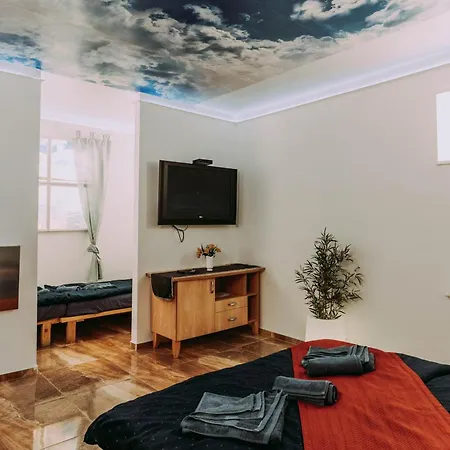 Fenyvesi * Balatonfenyves