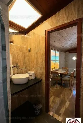 Fenyvesi Apartment *